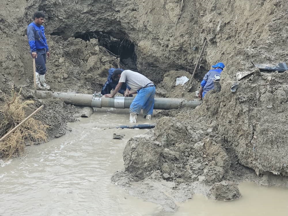 خط انتقال آب شرب شمال میناب تا دو ساعت آینده وارد مدار می‌شود