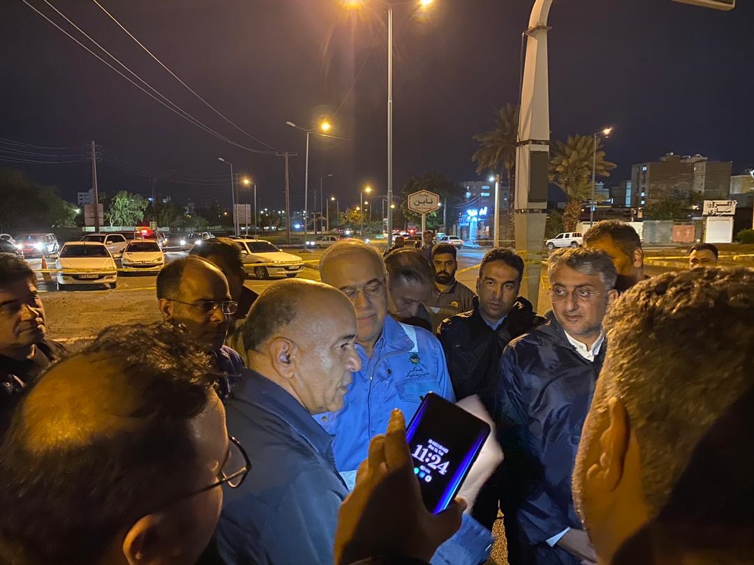 بازدید میدانی استاندار هرمزگان از عملیات آبفا و شهرداری در رفع فرونشست زمین